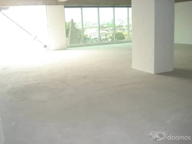 Alquiler de oficina en moderno edificio empresarial "El Reducto" — foto 7