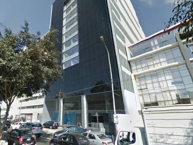Alquiler de oficina en moderno edificio empresarial "El Reducto" — foto 8
