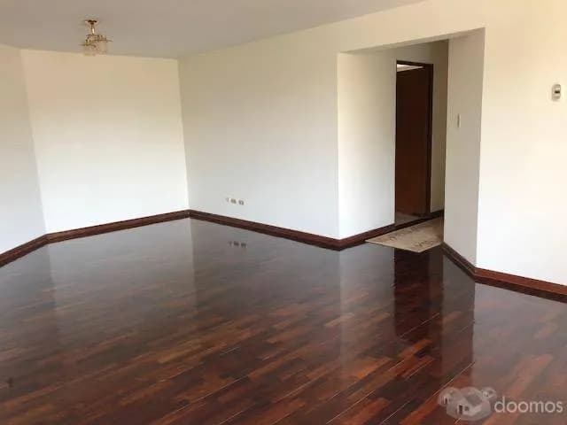 DEPARTAMENTO A 3 CUADRAS DEL CENTRO COMERCIAL CHACARILLA — foto 2
