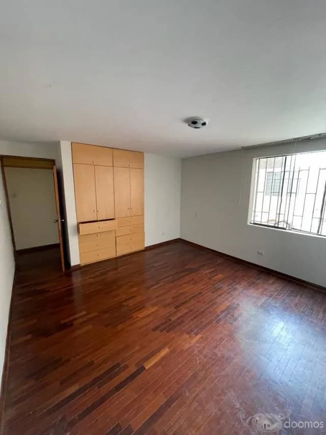 ALQUILO AMPLIO DEPARTAMENTO EN ZONA CÉNTRICA RESIDENCIAL DE CHORRILLOS — foto 6