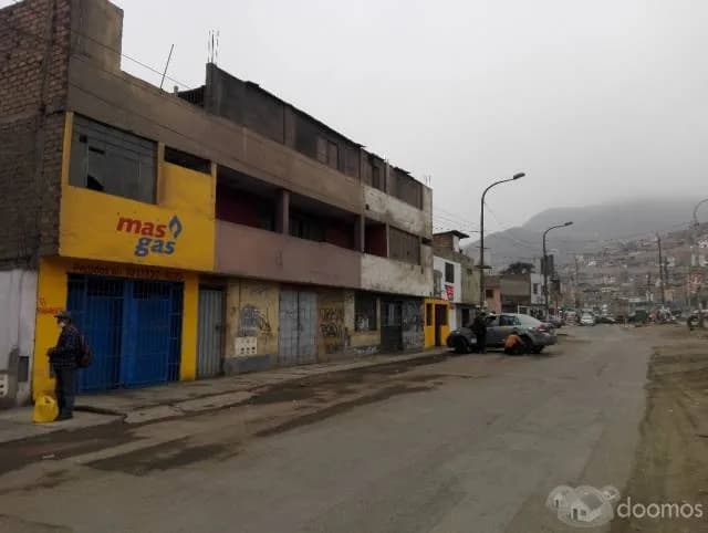 VENDO CASA DE 3 PISOS  $200,000 ,180mts2 — foto 2