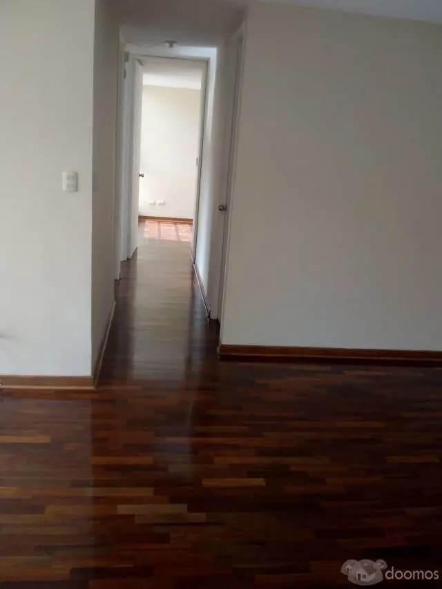 ALQUILO LINDO DEPARTAMENTO 2DO PISO- ASCENSOR — foto 4