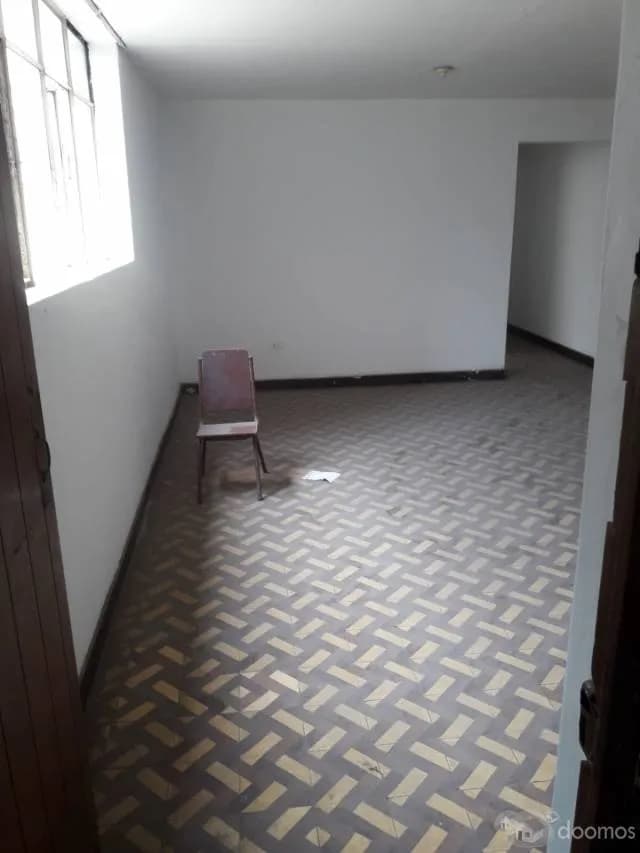 VENTA DE DEPARTAMENTO EN JIRON PARURO CUADRA 13 — foto 2