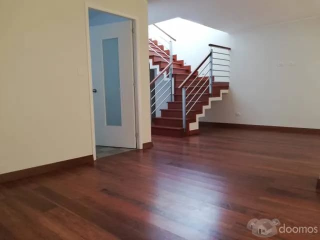 EN VENTA DPTO DUPLEX A ESTRENAR EN LA URB. LA CASTELLANA SURCO — foto 1