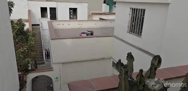 EXCELENTE UBICACION DE LOCAL COMERCIAL EN AV.  DE SAN ISIDRO — foto 5