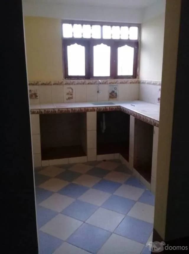 REMATE CASA DE 3 PISOS — foto 2