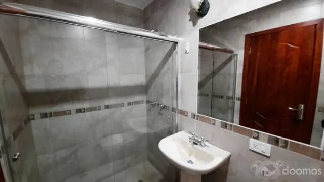 ALQUILER DE DEPARTAMENTO EN LINCE — foto 4