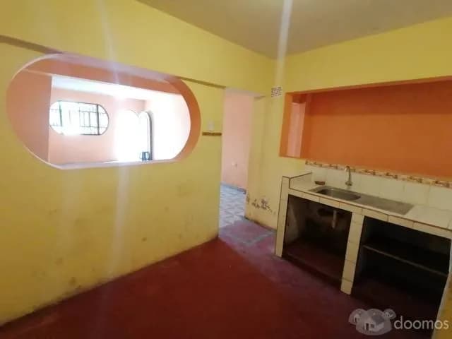 VENTA DE CASA DE 2 PLANTAS EN URBANIZACIÓN EL CARMEN - COMAS — foto 3