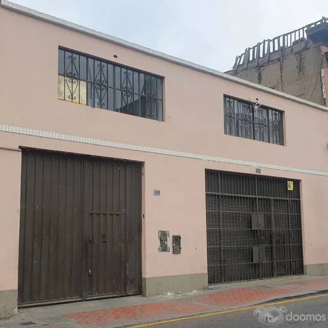 ALQUILO LOCAL COMERCIAL 220 M² CENTRO HISTÓRICO DE LIMA C/ ESTACIONAMIENTO — foto 1