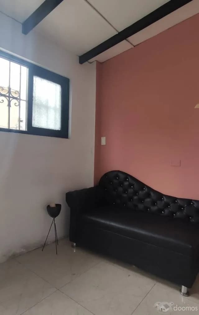 Vendo Local Comercial con Licencia Múltiple en Zona Comercial de San Miguel — foto 1