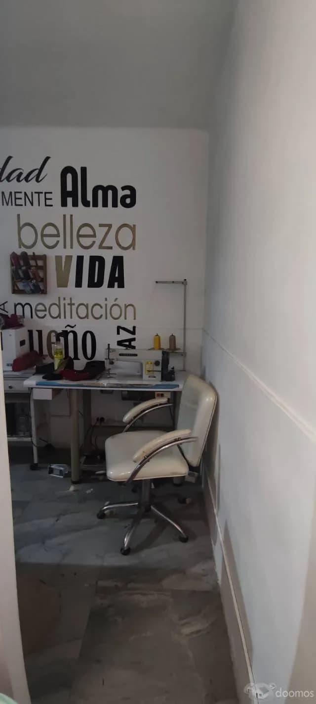 Vendo Local Comercial con Licencia Múltiple en Zona Comercial de San Miguel — foto 6