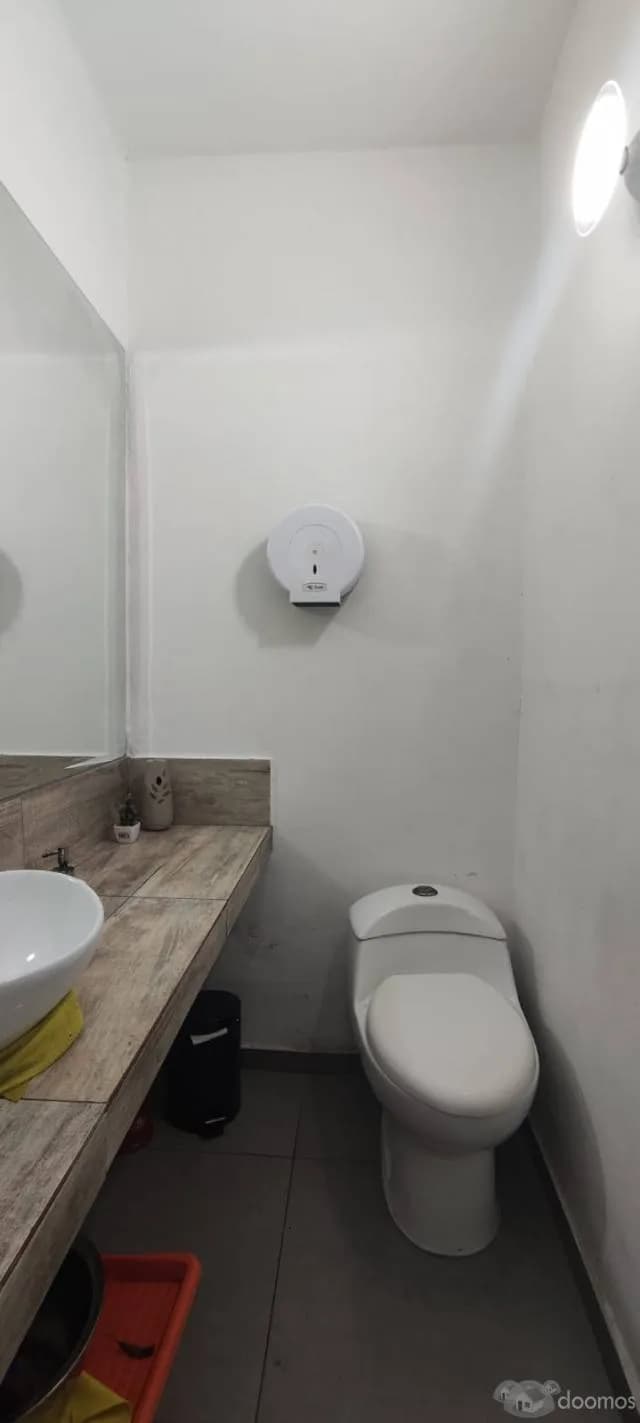 Vendo Local Comercial con Licencia Múltiple en Zona Comercial de San Miguel — foto 7