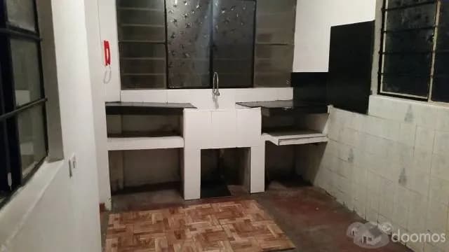 ALQUILO DEPARTAMENTO 3 CUARTOS CON PATIO TERRAZA — foto 2
