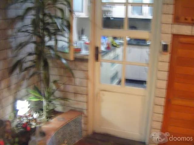 casa de 2 dormitorios con jardin exterior y puerta a la calle. — foto 3