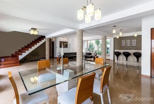 HERMOSA CASA EN ZONA EXCLUSIVA DE SURCO — foto 1