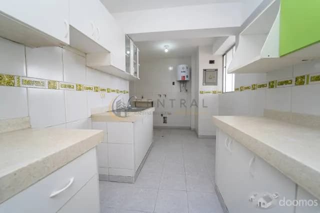 ALQUILER MIRAFLORES — foto 2