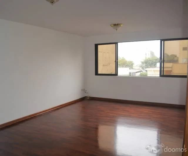 Ocasión venta departamento Urb. Chama tercer piso — foto 1