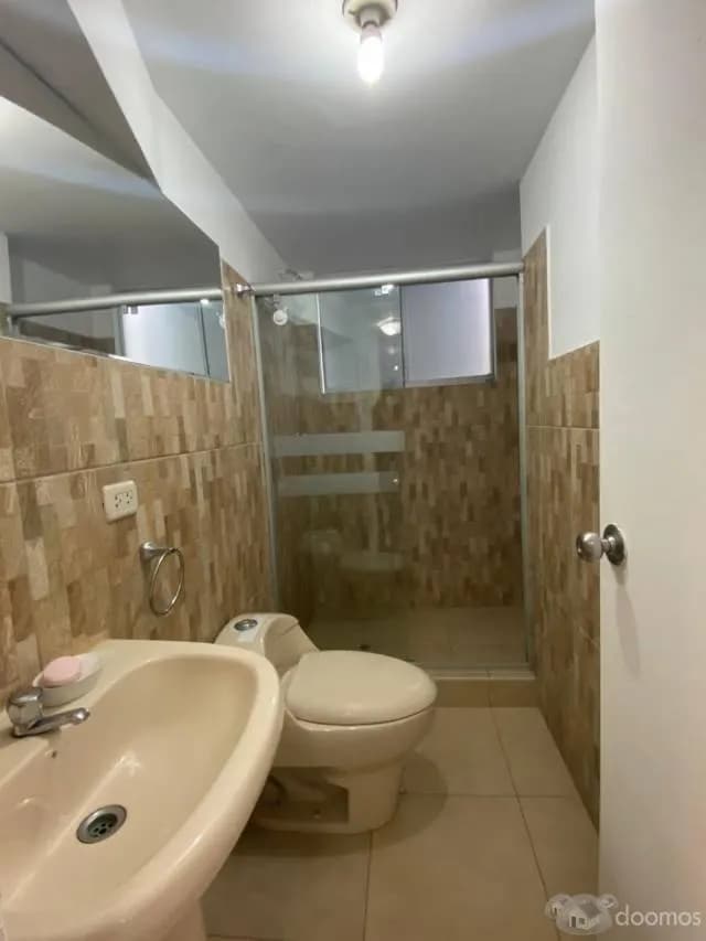 Alquilo departamento en Miraflores — foto 2