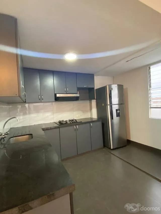 Alquilo departamento en Miraflores — foto 3