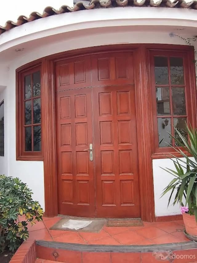REMATO Casa 250m2 3Pisos 5Dorm 4Baños 2-3Cocheras — foto 2
