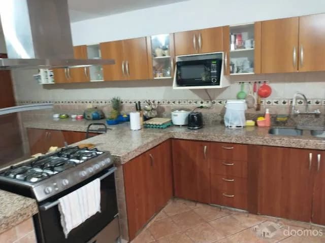 REMATO Casa 250m2 3Pisos 5Dorm 4Baños 2-3Cocheras — foto 8