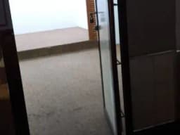ALQUILO LOCAL COMERCIAL 25 METROS EN SAN ISIDRO