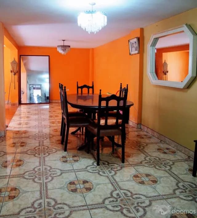 VENTA DE CASA -CON 5 DEPARTAMENTOS COMPLETOS — foto 2
