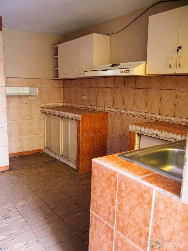 VENTA DE CASA -CON 5 DEPARTAMENTOS COMPLETOS — foto 5