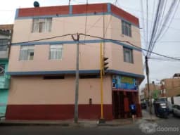 VENDO CASA EN BARRANCA, ZONA COMERCIAL