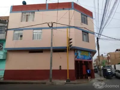 VENDO CASA EN BARRANCA, ZONA COMERCIAL