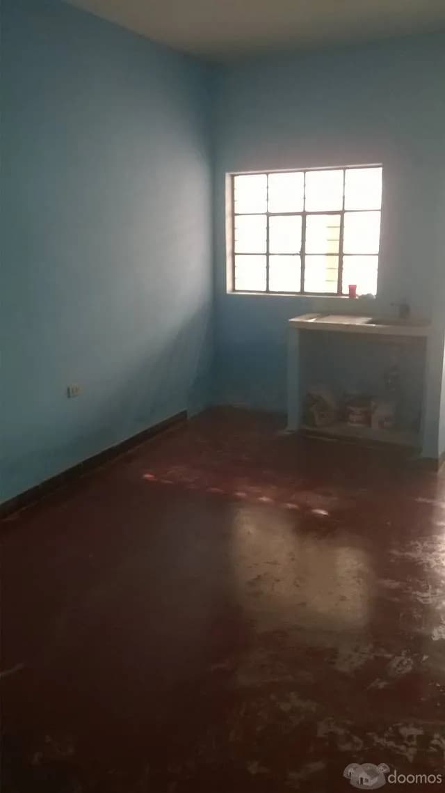 CHEPEN VENDO AMPLIA CASA, EXCELENTE OPORTUNIDAD — foto 1