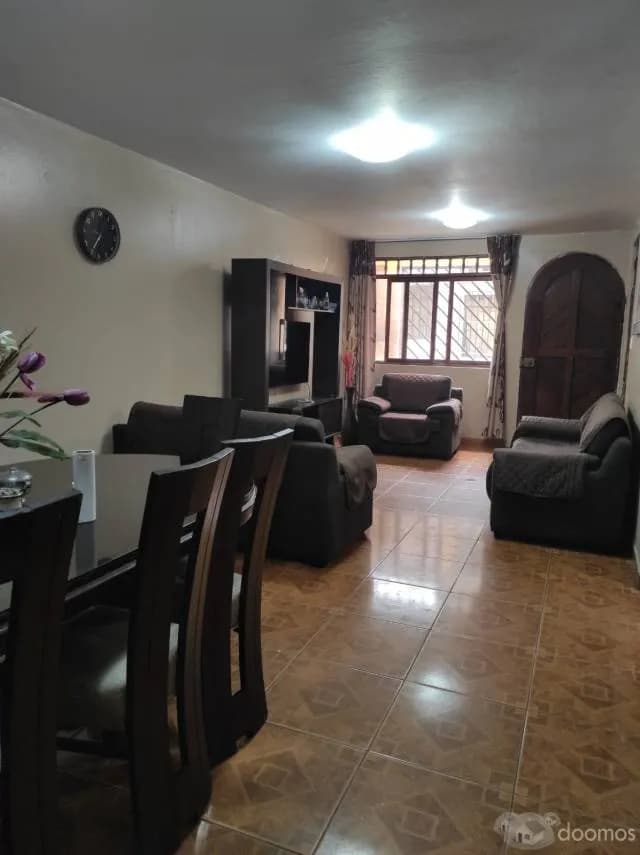 VENTA DE CASA DE 3 PISOS SAN JUAN DE MIRAFLORES — foto 2