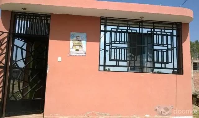 Venta de Casa de Material Noble — foto 1