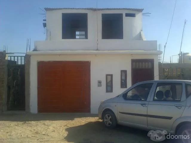 CASA EN VENTA O ALQUILER DE DOS PISOS EN ESTRENO — foto 1