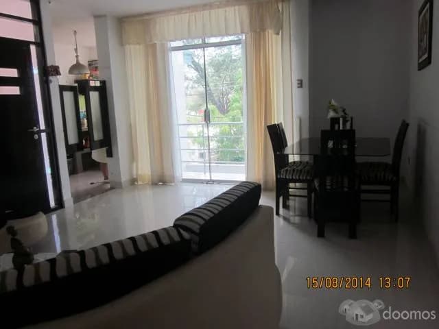 CASA CON 2 DPTOS INDEPENDIENTES — foto 1