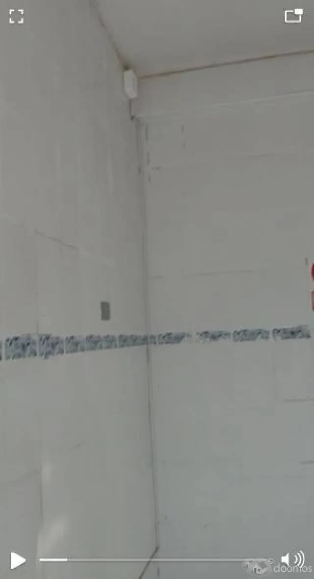 VENDO PUESTO EN EL MERCADO DE ABASTOS DE LOS PROCERES — foto 3