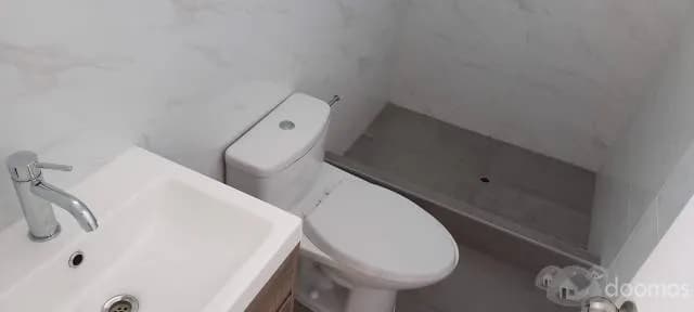 Vendo Departamento Duplex, 28 de Julio Miraflores — foto 2