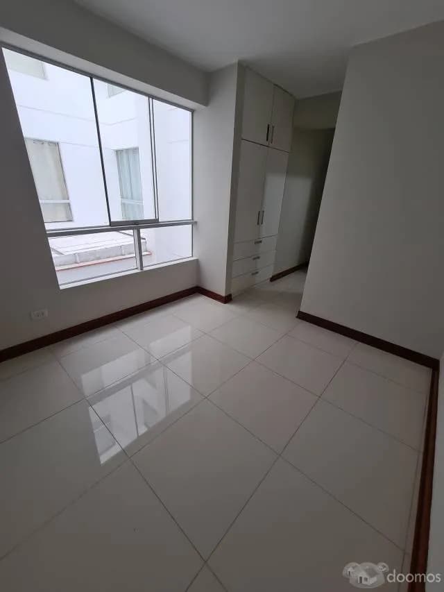 VENTA DE HERMOSO DEPARTAMENTO DE 03 DORMITORIOS EN JESUS MARIA — foto 5