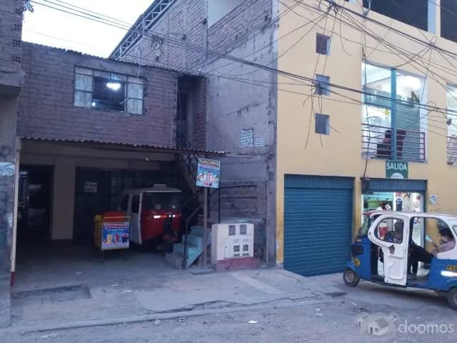 Venta de casa en la zona más comercial de San Gabriel — foto 1