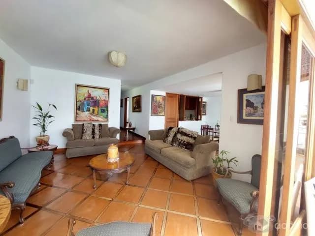 Casa con piscina, terraza, 4 dorm, 7 baños, vista al parque — foto 4