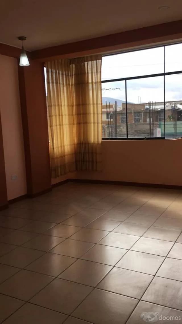 Alquilo departamento en zona céntrica — foto 1