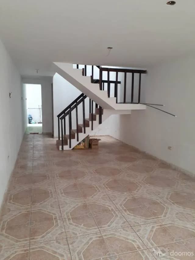 CASA DE 3 PISOS — foto 8
