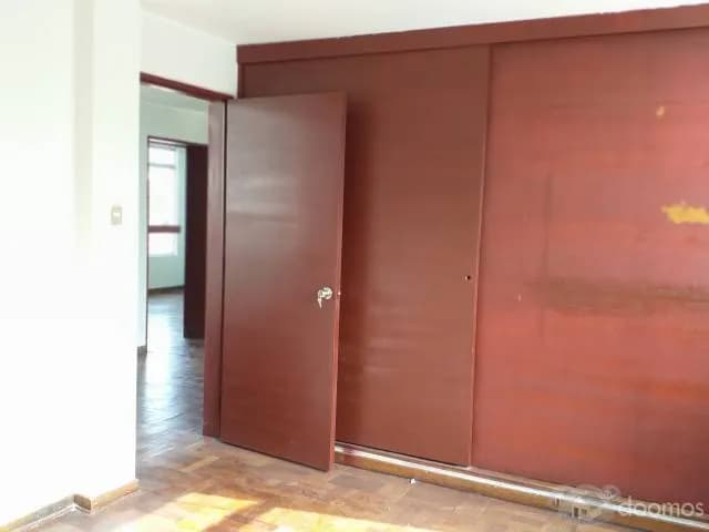 VENDO CASA 2 PLANTAS EN MIRAFLORES, URB. BENAVIDES — foto 10
