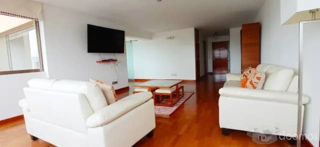 Hermoso Departamento Amoblado y Equipado en San Isidro, con Terraza! — foto 1