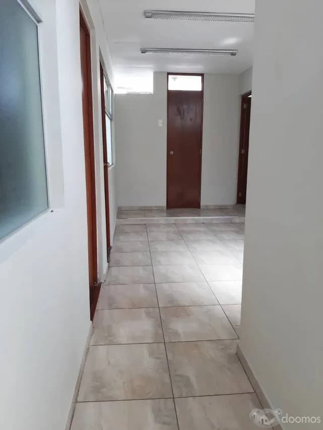SE ALQUILA OFICINA EN JESÚS MARÍA — foto 3
