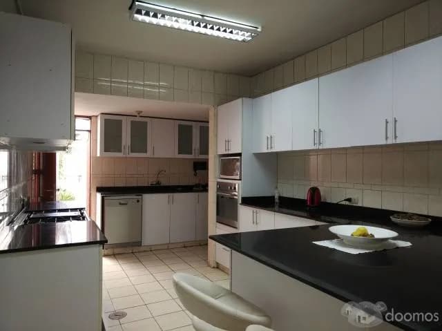 Venta de casa a precio de terreno San Isidro 662m2 — foto 4