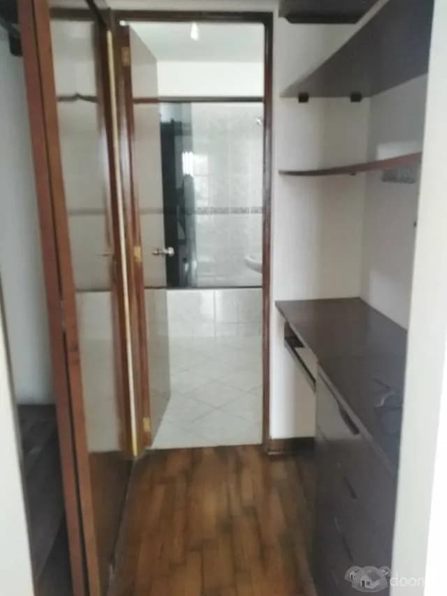 Duplex en Av Pardo Excelente ubicacion — foto 5