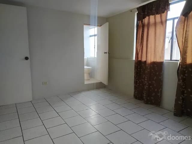 ALQUILO HABITACIÓN AMPLIA — foto 4