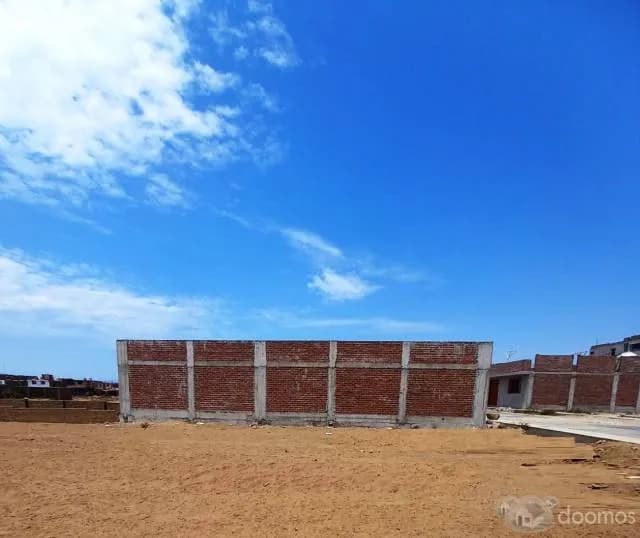 Venta de un terreno en zona urbana — foto 1