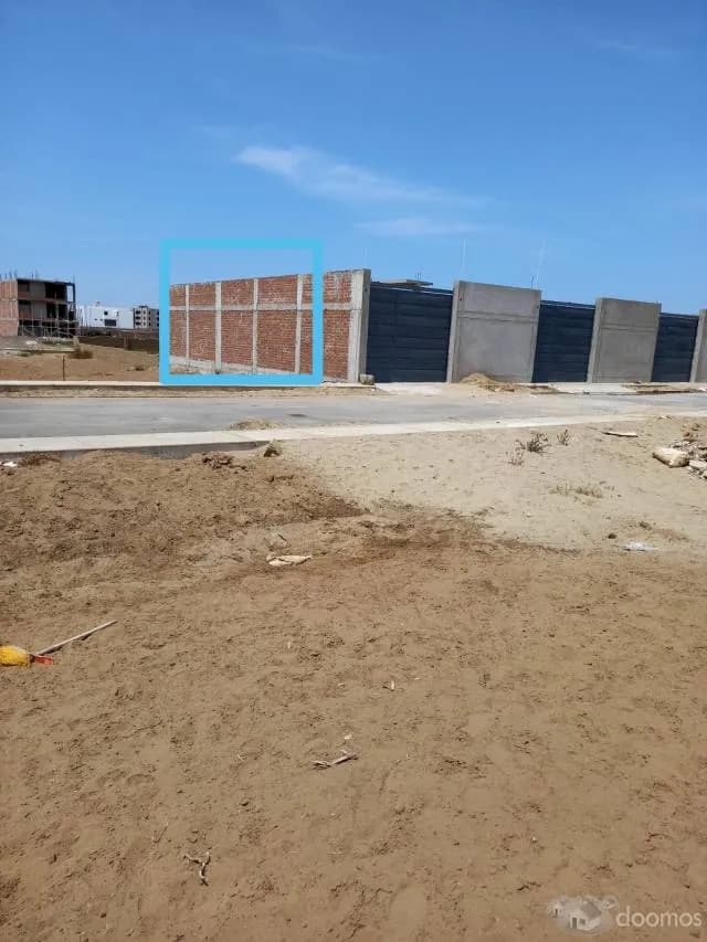 Venta de un terreno en zona urbana — foto 3